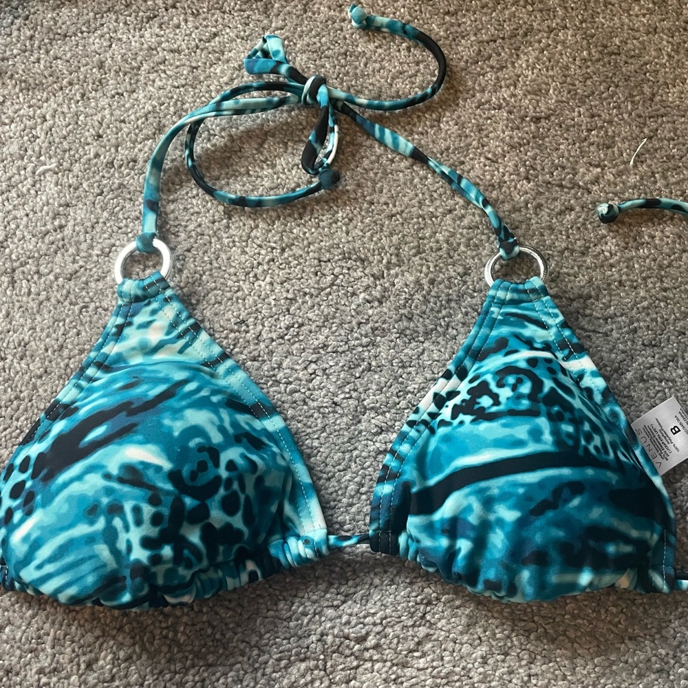 Bikini top